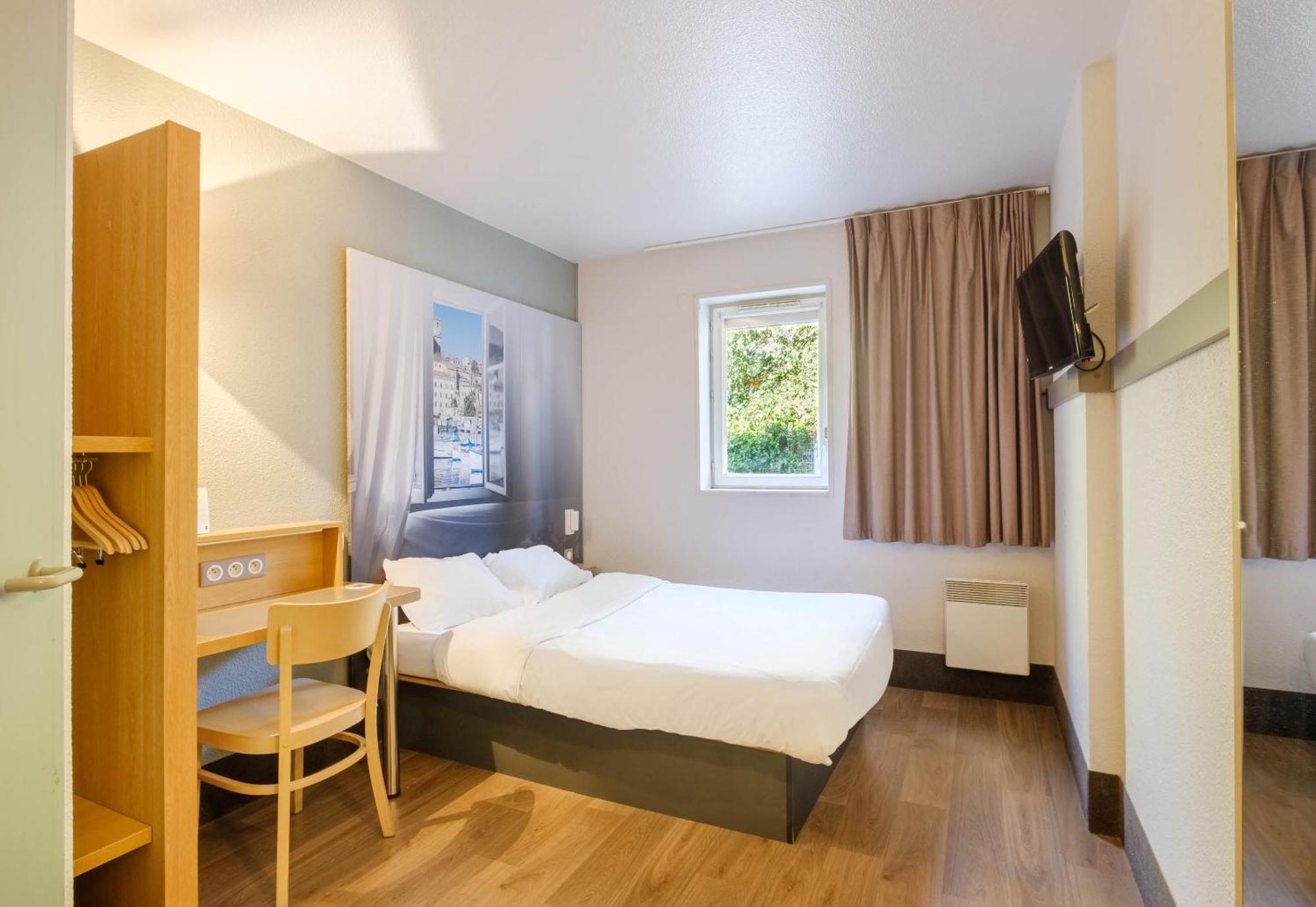 B&B Hotel Villeneuve Loubet Plage Exterior photo